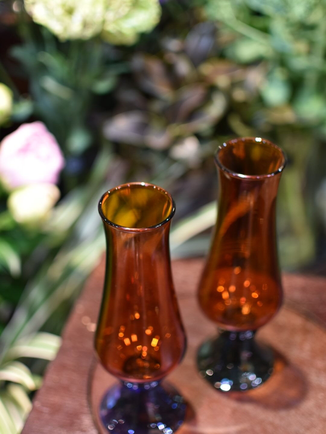 Flower vase.