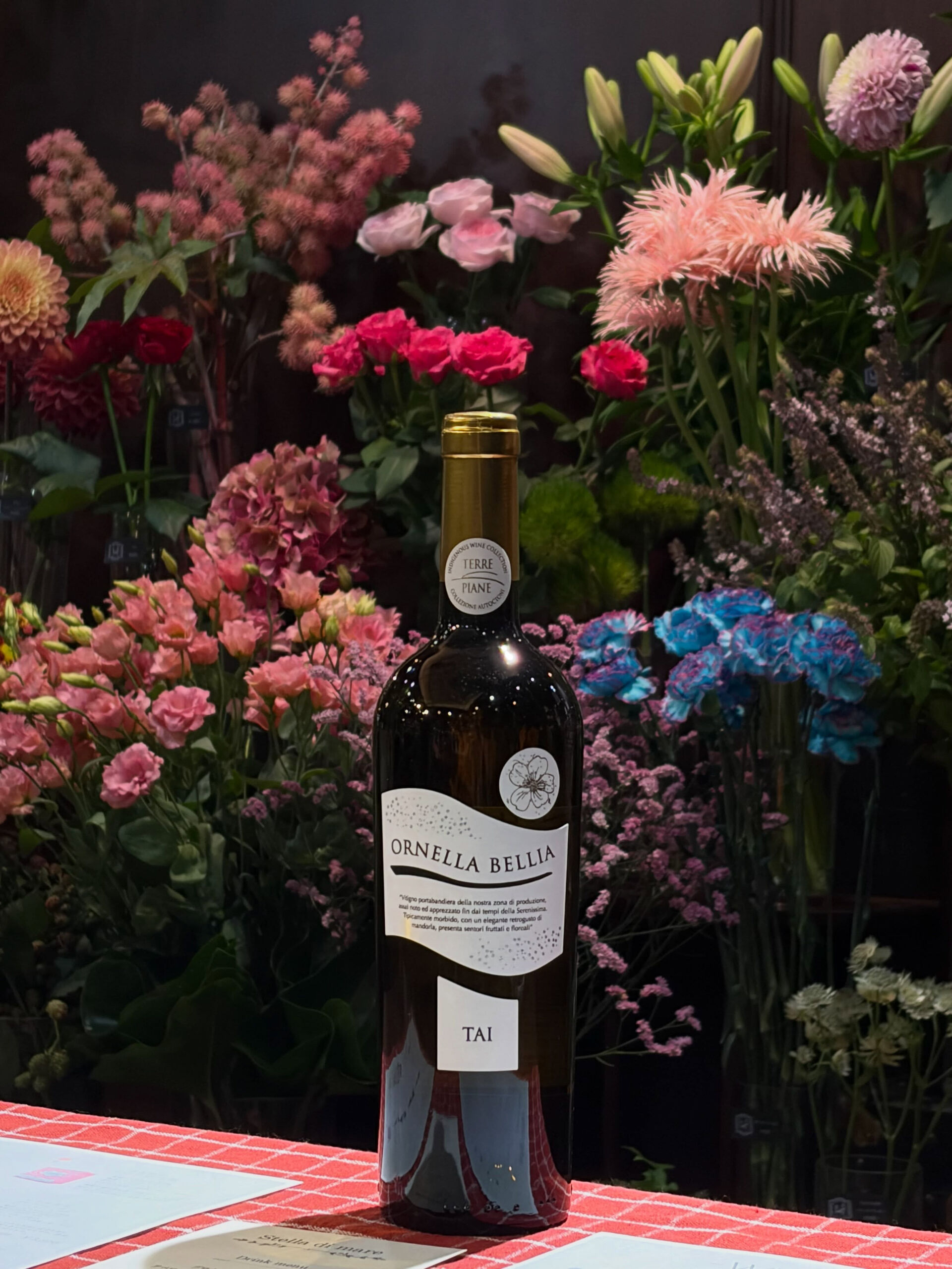 Flower shop wine party. 🥂